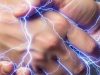 Why do we feel an electric sh0ck when we touch another person? Science explains.