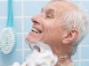 Neither daily nor weekly: what is the ideal shower frequency for those over 65 years old